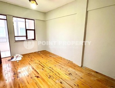 Inexpensive apartment on the 1st floor in a building built in 2005, in the center of the popular area of Alanya - Mahmutlar-id-6923-photo-4