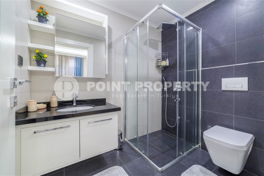 Атмосферная двухуровневая квартира с панорамным видом на море, на 9-м этаже с мансардой, в центре района Тосмур-id-6924-фото-12