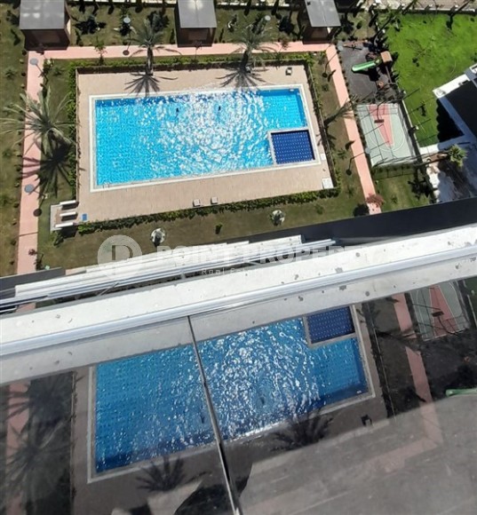 Apartment with sea views on the 10th floor, in the center of a quiet area of Mersin - Tomyuk-id-6927-photo-11