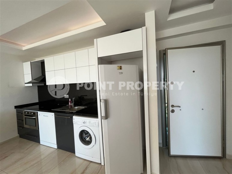 Современная квартира 1+1, общей площадью 70 м2, на берегу Средиземного моря, в центре района Кестель-id-6928-фото-3