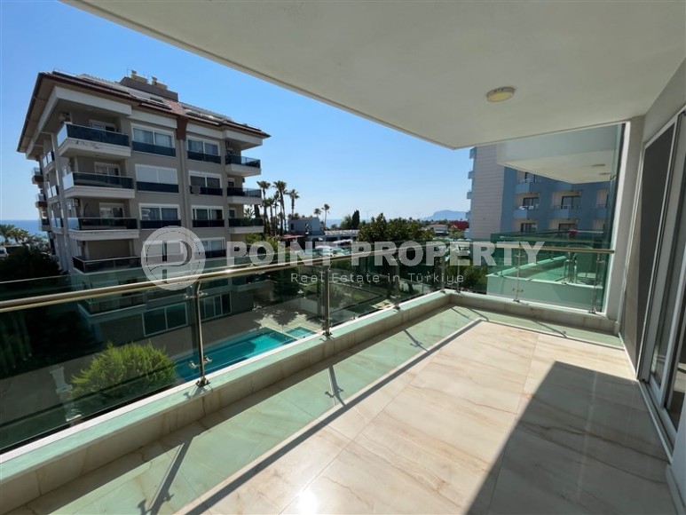 Современная квартира 1+1, общей площадью 70 м2, на берегу Средиземного моря, в центре района Кестель-id-6928-фото-7