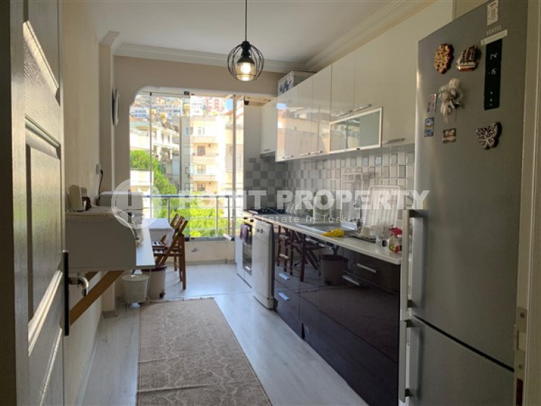 Two bedroom apartment, 110m², in an urban house near Damlatas beach, Alanya-id-1541-photo-11