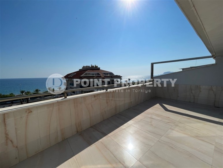 Панорамная квартира с роскошным видом на море, в 50 метрах от пляжа, в центре района Кестель-id-6929-фото-12