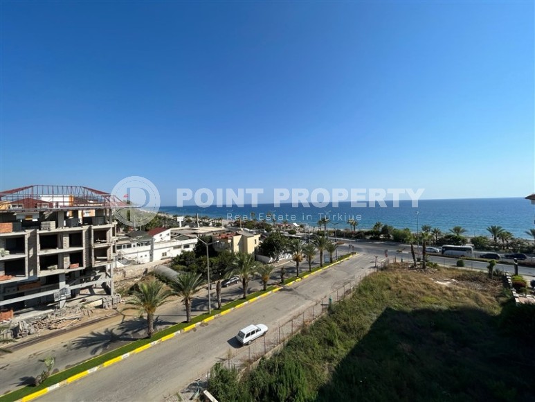 Панорамная квартира с роскошным видом на море, в 50 метрах от пляжа, в центре района Кестель-id-6929-фото-15