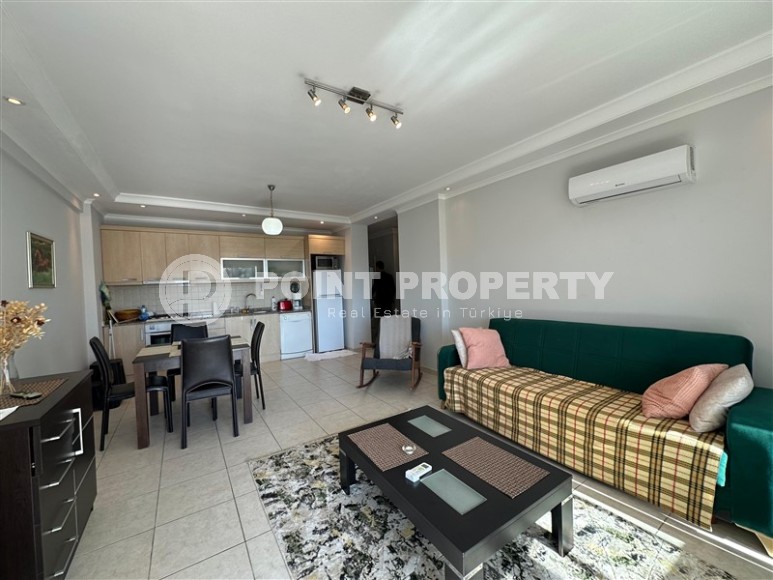Bright, cozy apartment with two glazed balconies 950 meters from the sea, in the center of Cikcilli-id-6931-photo-3