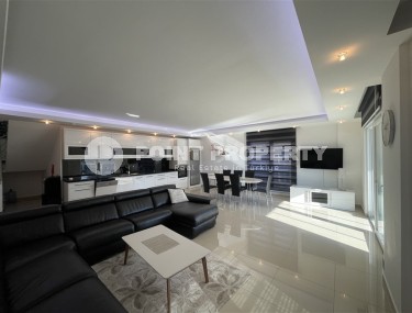 Spacious two-level 4+1 apartment in a nice residential complex, with well-kept green area and rich internal infrastructure-id-6930-photo-1