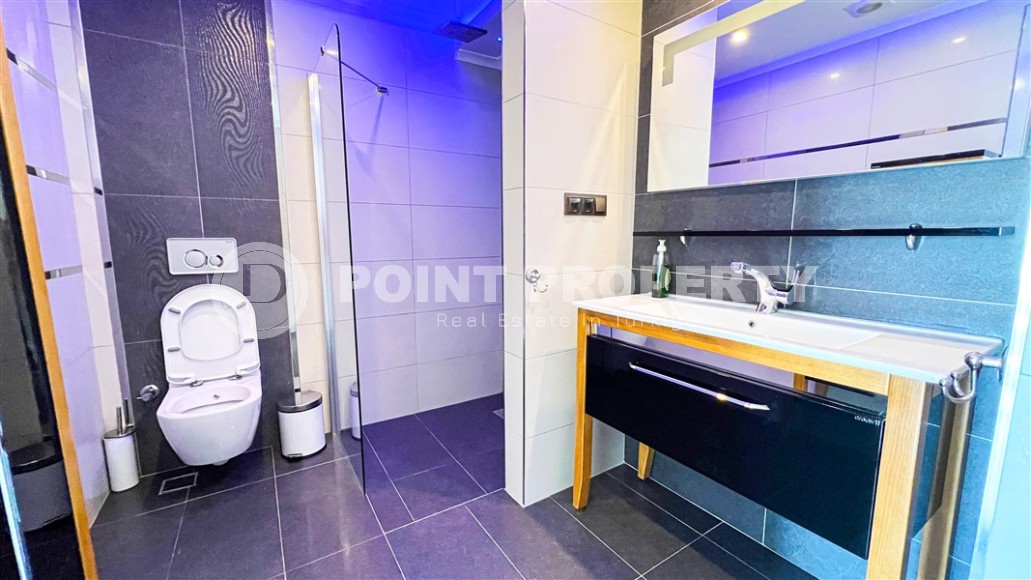 Modern, comfortable apartment 3+1 one kilometer from the sea, in the center of the Nizhnyaya Oba district-id-6934-photo-13