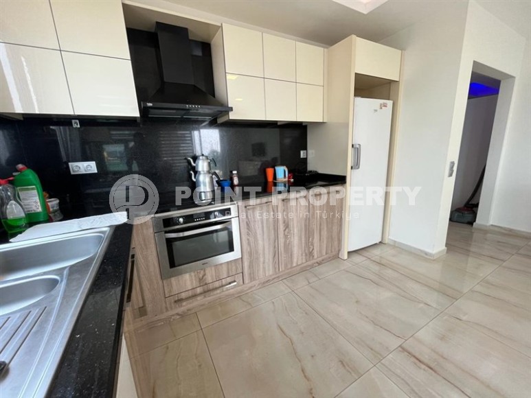 Готовая к проживанию квартира 2+1, общей площадью 110 м2, в 50 метрах от пляжа, в центре престижного района Аланьи - Кестель-id-6937-фото-2