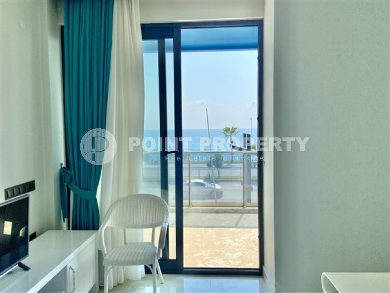 Three-room apartment, 80 m², in a premium complex on the first coastline in Mahmutlar, Alanya.-id-1542-photo-6