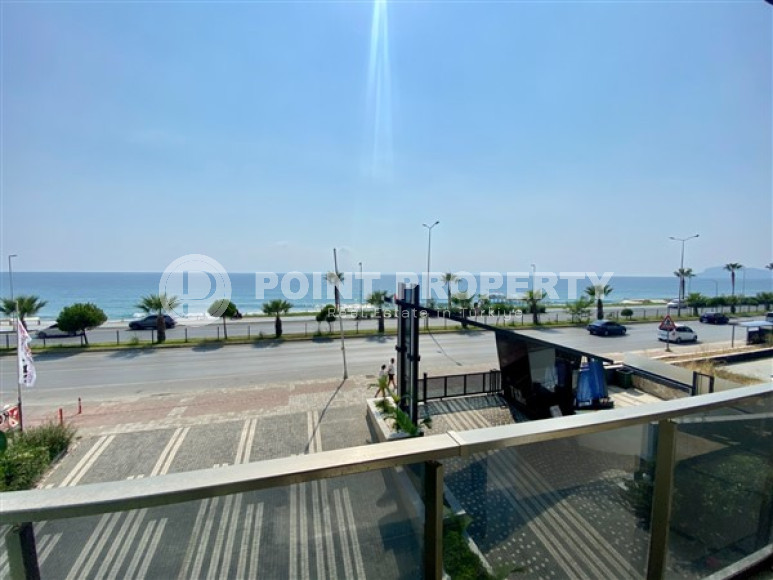 Three-room apartment, 80 m², in a premium complex on the first coastline in Mahmutlar, Alanya.-id-1542-photo-7