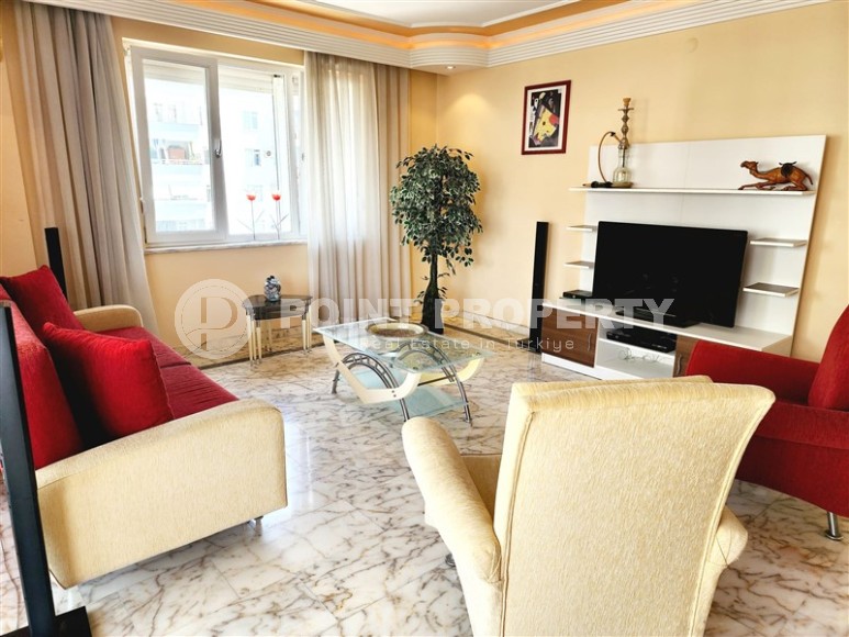 Cozy apartment with two bedrooms 250 meters from the sea, in the center of Mahmutlar-id-6942-photo-2
