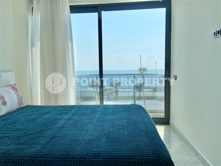 Three-room apartment, 80 m², in a premium complex on the first coastline in Mahmutlar, Alanya.-id-1542-photo-9