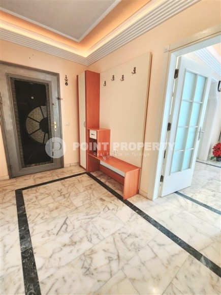 Cozy apartment with two bedrooms 250 meters from the sea, in the center of Mahmutlar-id-6942-photo-11