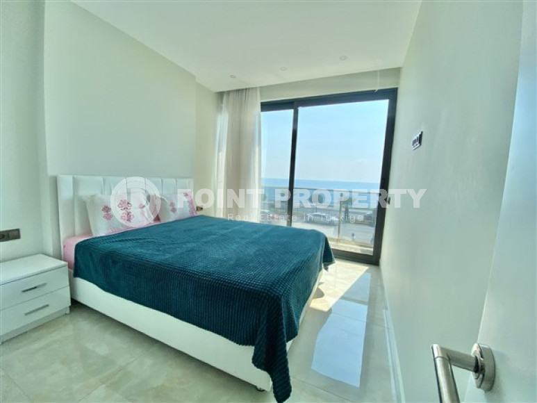 Three-room apartment, 80 m², in a premium complex on the first coastline in Mahmutlar, Alanya.-id-1542-photo-10