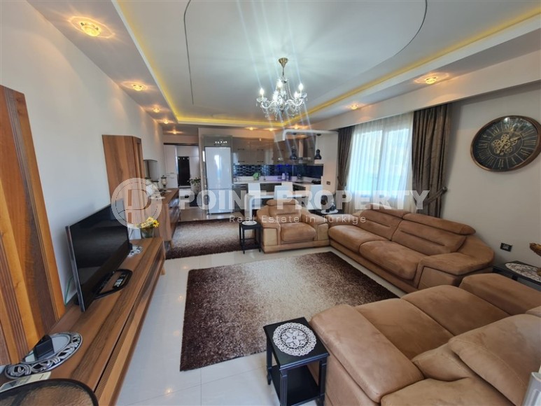 Просторная панорамная квартира с видом на город и горы, на 11-м этаже в жилом комплексе 2012 года постройки-id-6946-фото-1