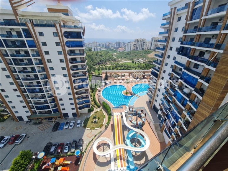 Просторная панорамная квартира с видом на город и горы, на 11-м этаже в жилом комплексе 2012 года постройки-id-6946-фото-13