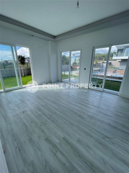 Квартира на 1-м этаже в жилом комплексе 2022 года постройки, в 500 метрах от моря-id-6951-фото-4