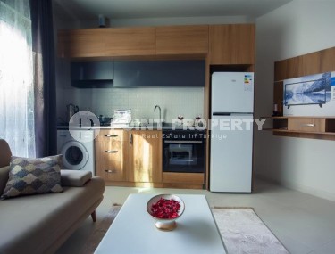 Modern apartment with furniture and household appliances, 500 meters from the sea, in the center of Mahmutlar-id-6952-photo-2