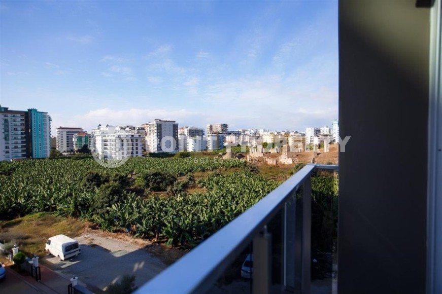 Modern apartment with furniture and household appliances, 500 meters from the sea, in the center of Mahmutlar-id-6952-photo-11