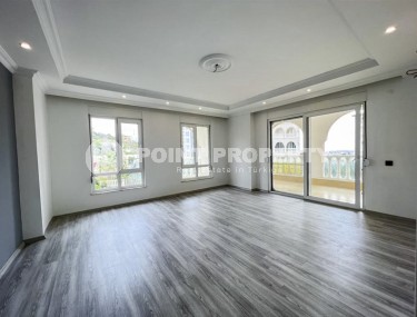 Spacious 2+1 apartment with a total area of 110 m2, on the 2nd floor in a comfortable residential complex, in the Cikcilli area-id-6957-photo-2