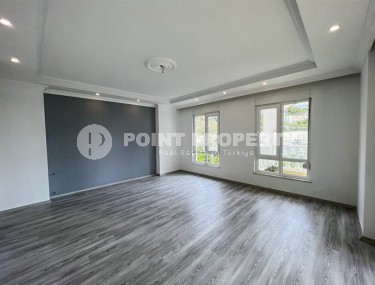 Spacious 2+1 apartment with a total area of 110 m2, on the 2nd floor in a comfortable residential complex, in the Cikcilli area-id-6957-photo-3