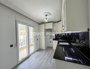 Spacious 2+1 apartment with a total area of 110 m2, on the 2nd floor in a comfortable residential complex, in the Cikcilli area-id-6957-photo-4