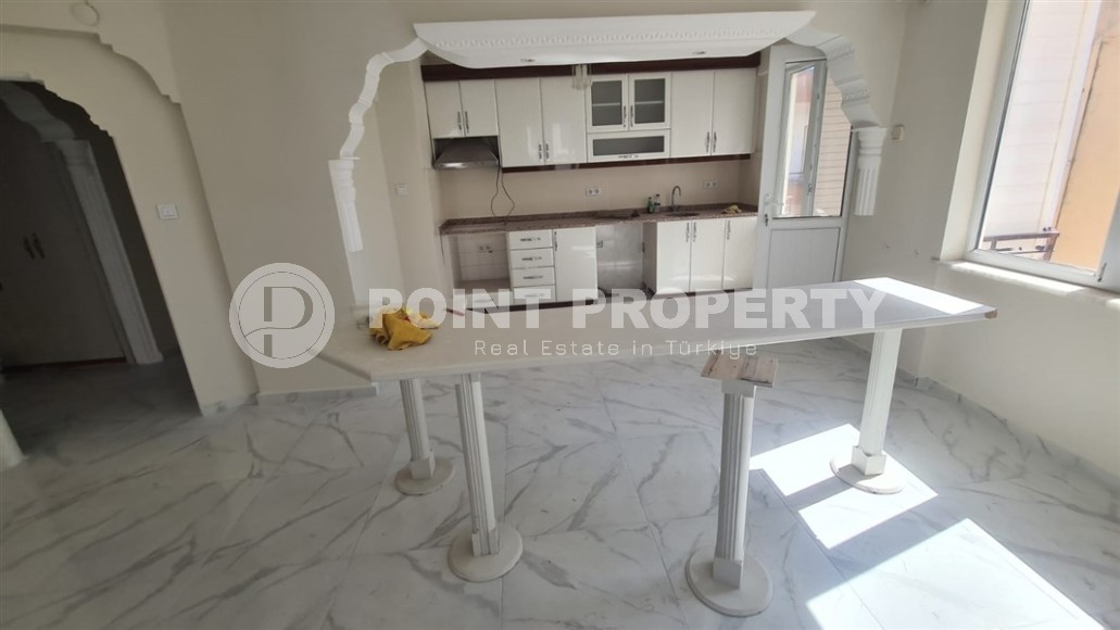 Недорогая квартира с новым ремонтом на 4-м этаже в доме 2003 года постройки, в 200 метрах от моря-id-6958-фото-3