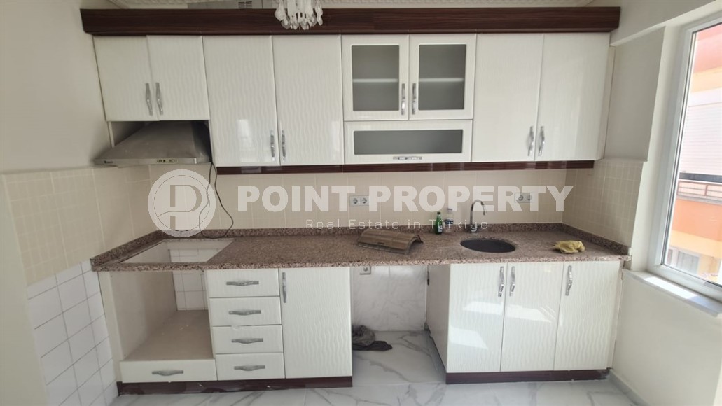 Недорогая квартира с новым ремонтом на 4-м этаже в доме 2003 года постройки, в 200 метрах от моря-id-6958-фото-4