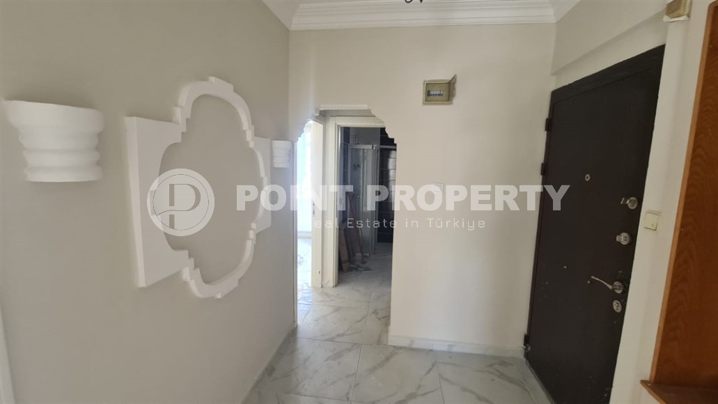 Недорогая квартира с новым ремонтом на 4-м этаже в доме 2003 года постройки, в 200 метрах от моря-id-6958-фото-9