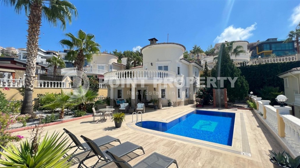 Панорамная вилла с видом на море и горы в живописном, экологически чистом районе Аланьи - Каргыджак-id-6975-фото-1