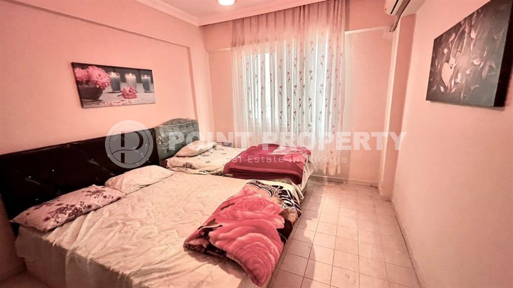 Comfortable apartment 2+1 on the 1st floor in a building built in 2002, in the center of Mahmutlar district-id-6978-photo-6