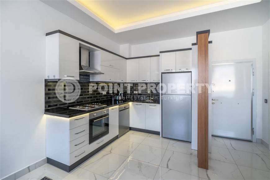 Стильная квартира с современным дизайном в комфортабельном жилом комплексе, построенном в 2020 году-id-6980-фото-4