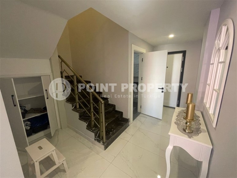 Современная двухуровневая квартира 2+1 на 5-м этаже с мансардой, в комфортабельной резиденции, построенной в 2022 году-id-6985-фото-8