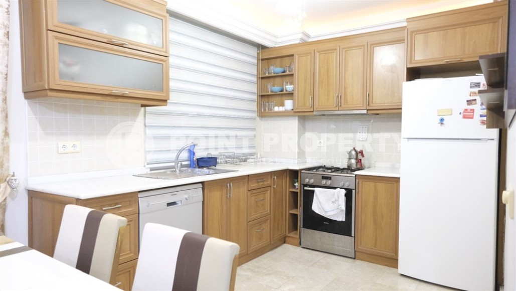 Comfortable apartment with furniture and household appliances on the 1st floor in a residential complex built in 2007-id-6986-photo-6