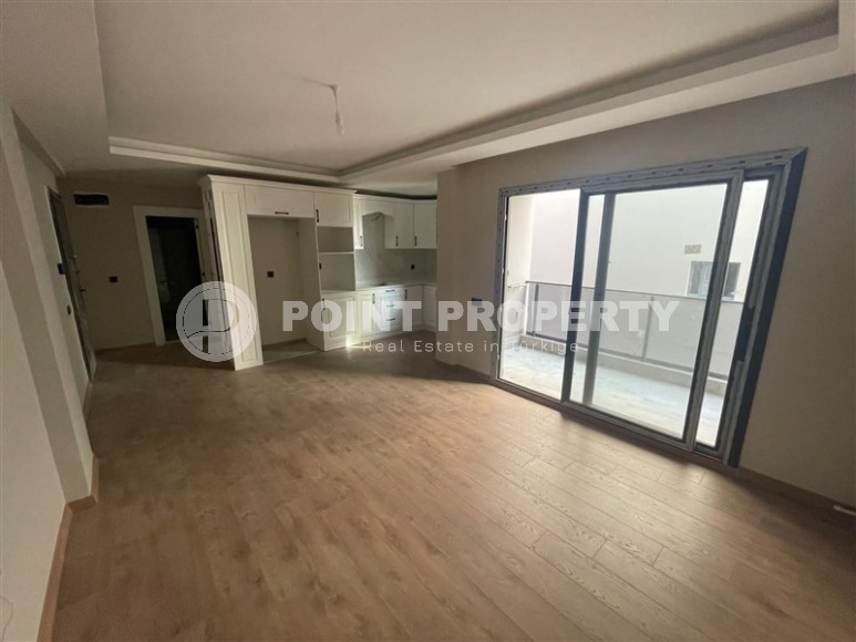 New apartment with fine finishing in the center of the resort area of Mersin - Erdemli-id-6991-photo-2