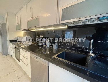 Просторная квартира с новым ремонтом и современным дизайном, в 150 метрах от моря, в центре района Тосмур-id-6995-фото-5