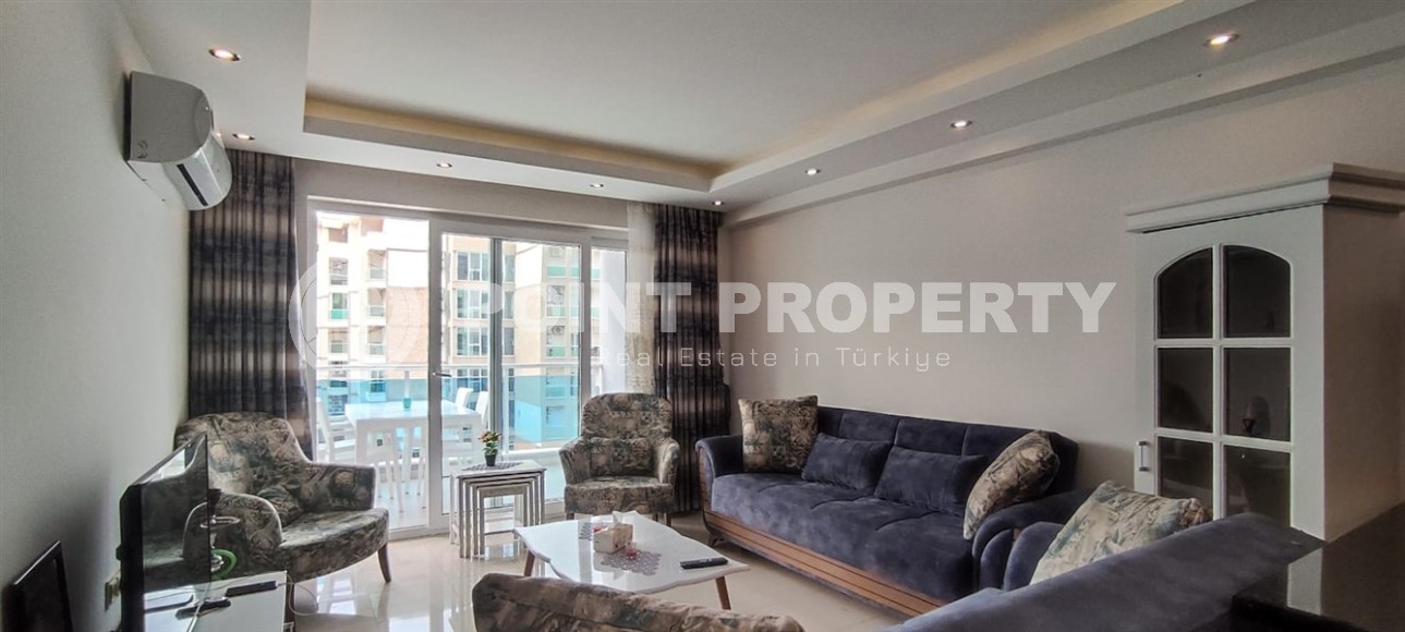 Квартира 1+1 с современным дизайном, комфортабельной мебелью и всей необходимой бытовой техникой, в 150 метрах от моря-id-7002-фото-2