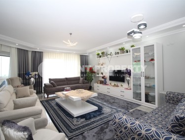 Отдельно стоящая двухэтажная вилла с панорамным видом на море, в элитном районе Аланьи - Бекташ-id-7004-фото-2