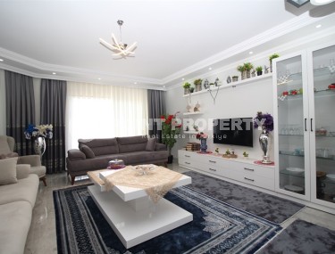 Отдельно стоящая двухэтажная вилла с панорамным видом на море, в элитном районе Аланьи - Бекташ-id-7004-фото-3