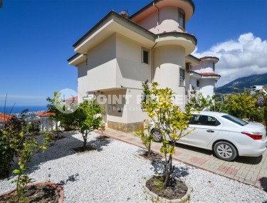 Two-storey villa with sea views in a picturesque, ecologically clean area of Alanya - Kargicak-id-7005-photo-1