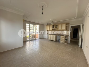 Affordable apartment on the 3rd floor in a building built in 2007, 1200 meters from the sea-id-7010-photo-2