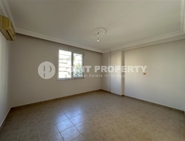 Affordable apartment on the 3rd floor in a building built in 2007, 1200 meters from the sea-id-7010-photo-5