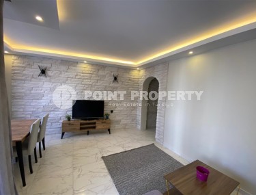 Атмосферная квартира с новым ремонтом, современной мебелью и всей необходимой бытовой техникой, в 700 метрах от моря-id-7013-фото-2