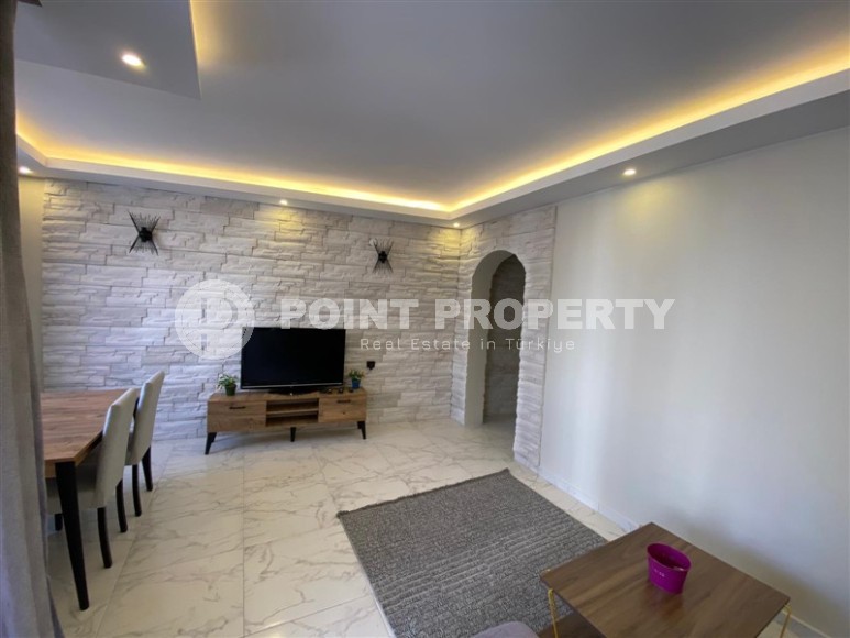 Атмосферная квартира с новым ремонтом, современной мебелью и всей необходимой бытовой техникой, в 700 метрах от моря-id-7013-фото-2