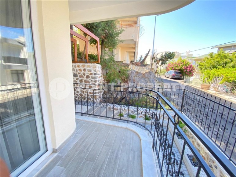 Атмосферная квартира с новым ремонтом, современной мебелью и всей необходимой бытовой техникой, в 700 метрах от моря-id-7013-фото-8