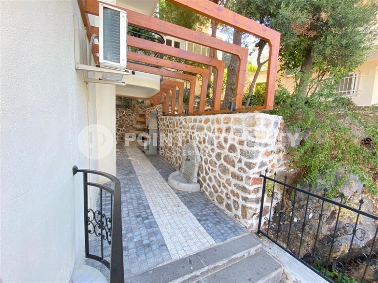 Атмосферная квартира с новым ремонтом, современной мебелью и всей необходимой бытовой техникой, в 700 метрах от моря-id-7013-фото-9