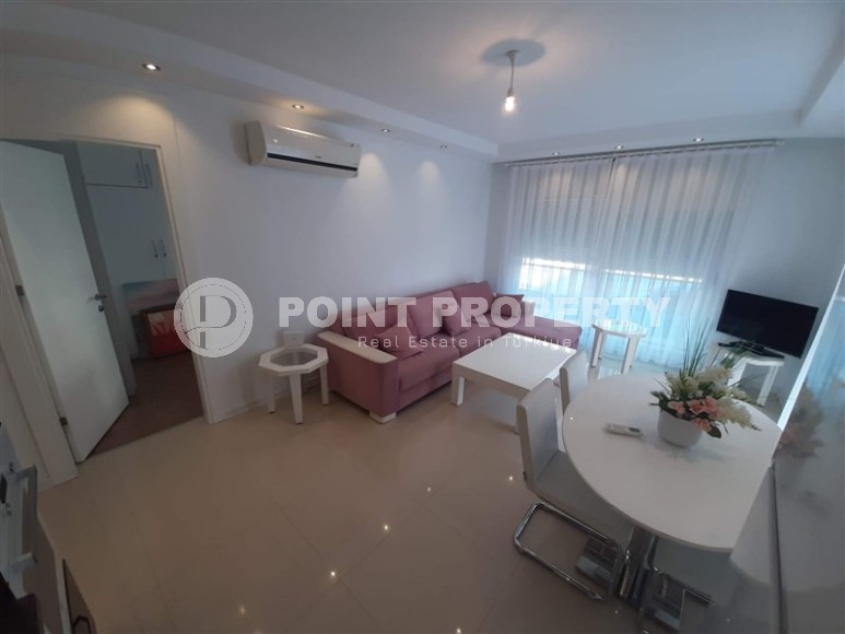 Компактная квартира с роскошной локацией в 50 метрах от знаменитого пляжа Клеопатры, в центре Аланьи-id-7014-фото-1