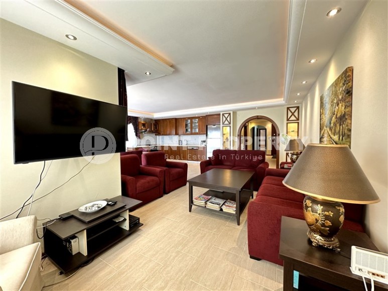 Ready-to-move-in apartment on the first line from the sea, in the center of the modern area of Alanya - Mahmutlar-id-7016-photo-4