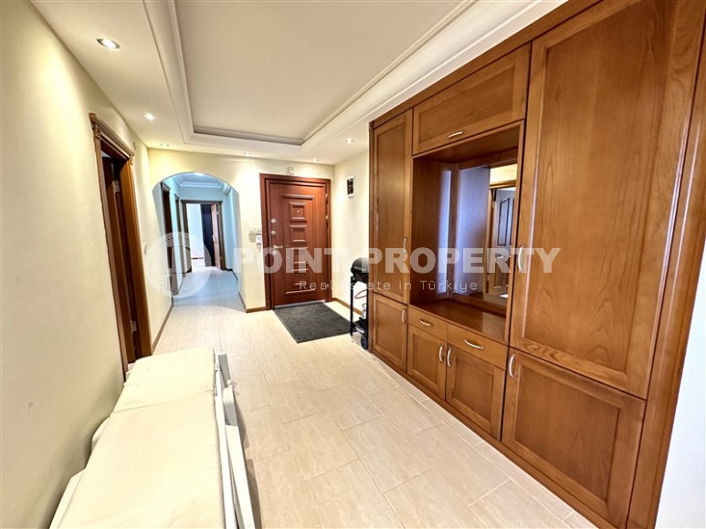 Ready-to-move-in apartment on the first line from the sea, in the center of the modern area of Alanya - Mahmutlar-id-7016-photo-10