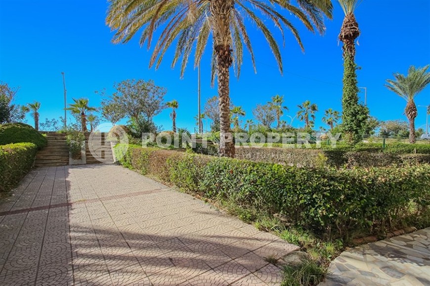 Светлая, просторная квартира на первой линии от моря, в центре района Нижняя Оба-id-7017-фото-26